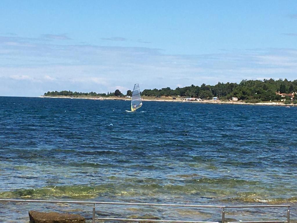 Semesterbostad Charming Stone By The Sea *