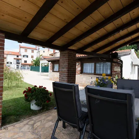 Charming Stone Cottage By The Sea Umag Exterior photo