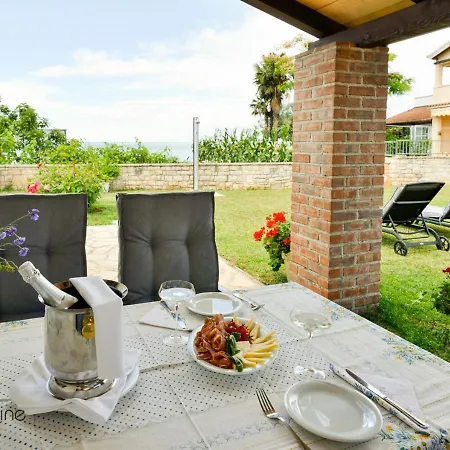 Charming Stone Cottage By The Sea Umag Exterior photo