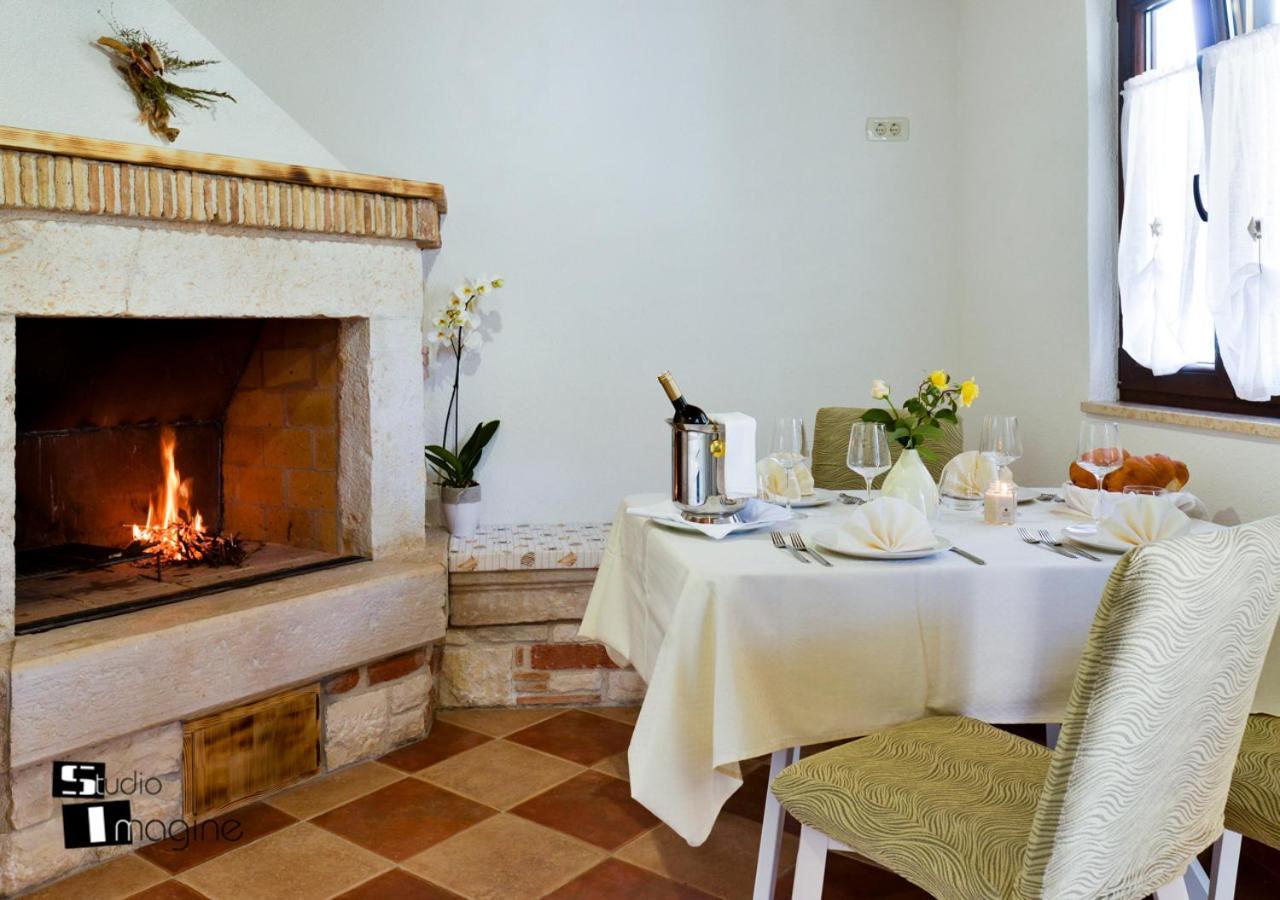 Charming Stone By The Sea * Umag