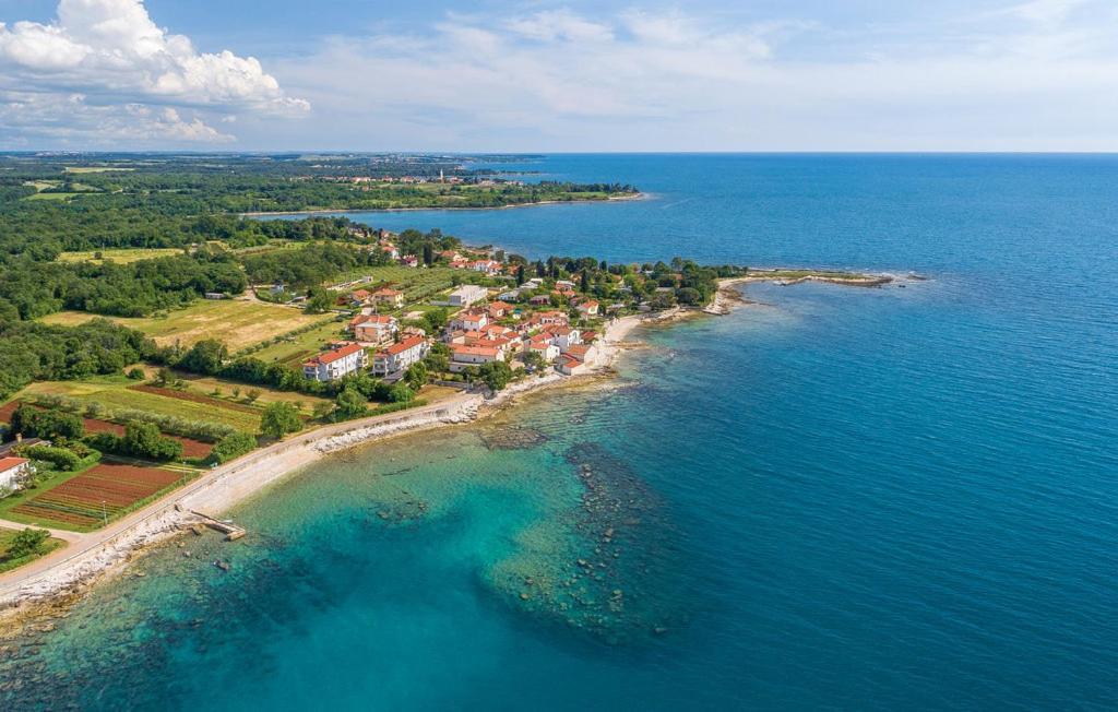 Charming Stone By The Sea * Umag